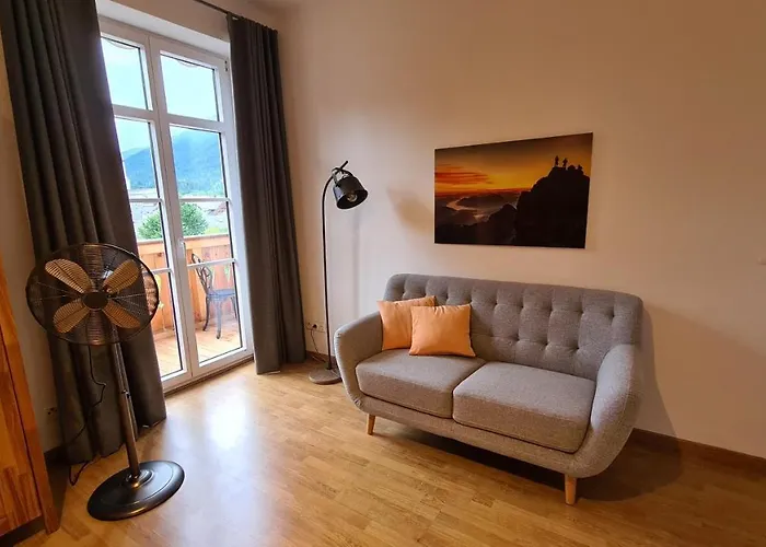 Bunter Hirsch Im Garmischer Zentrum Apartmán