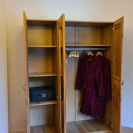 Apartment Bunter Hirsch Im Garmischer Zentrum *